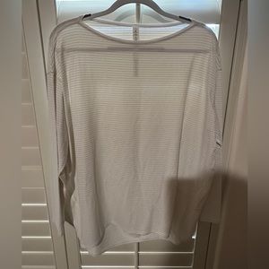 Lululemon Back in Action Long Sleeve Sz 12